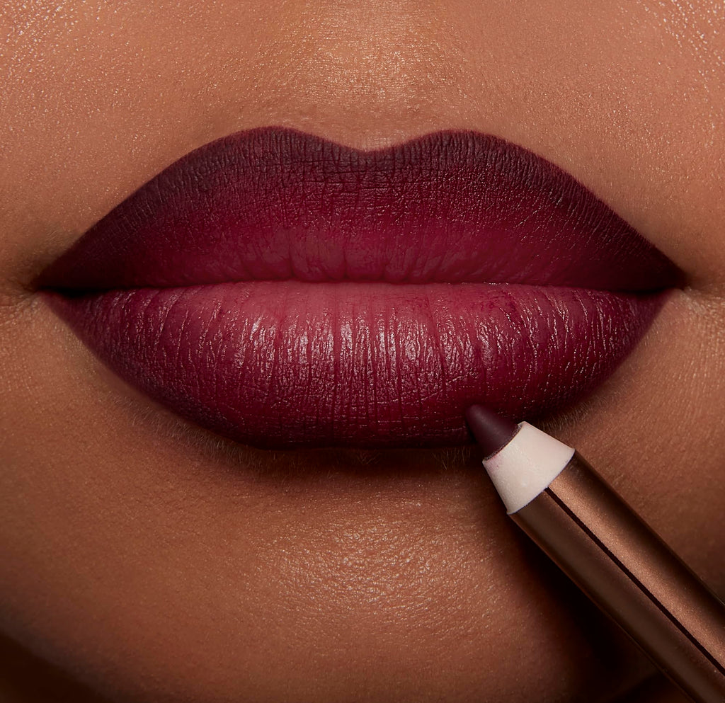 Charlotte Tilbury Lip Cheat Lip Liner Pencil - Gives Lips a Fuller-Looking, Defined Pout - Enriched with Jojoba Oil & Hyaluronic Acid - Waterproof, Smudge-Proof & Transfer-Proof